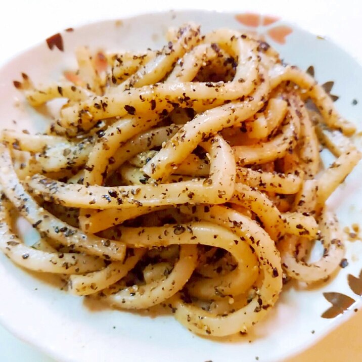 黒ゴマ焼きうどん